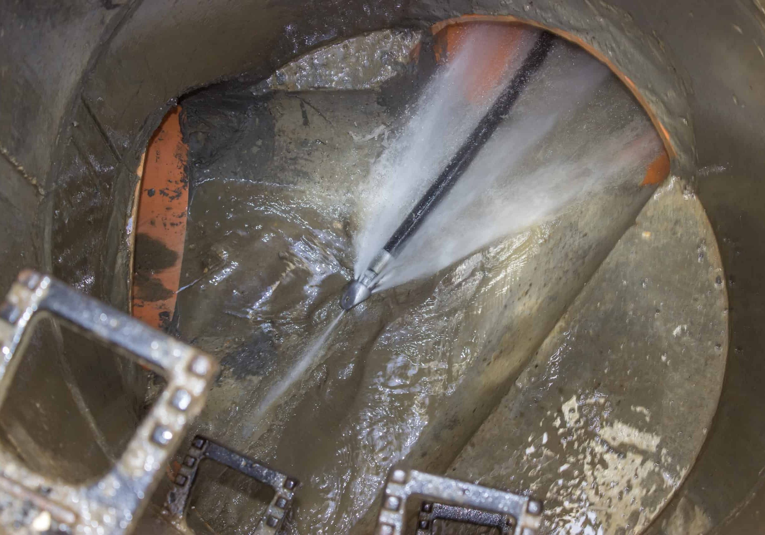Hydro Jetting sewer cleaning method , nozzle tip on jet/vac hose.